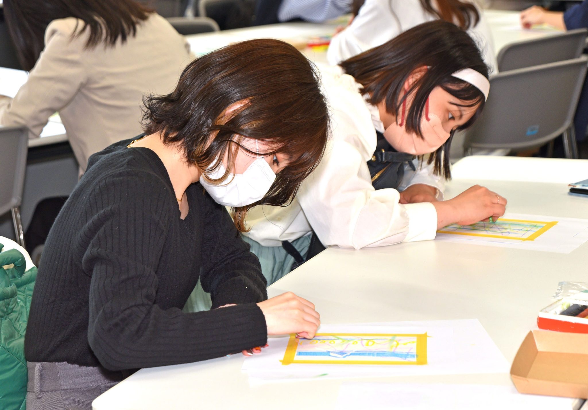 アートワークショップを開催しました